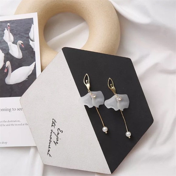 Ballet Dancer with Tulle Drop Pearl Gold Earrings - Picture 2 of 8